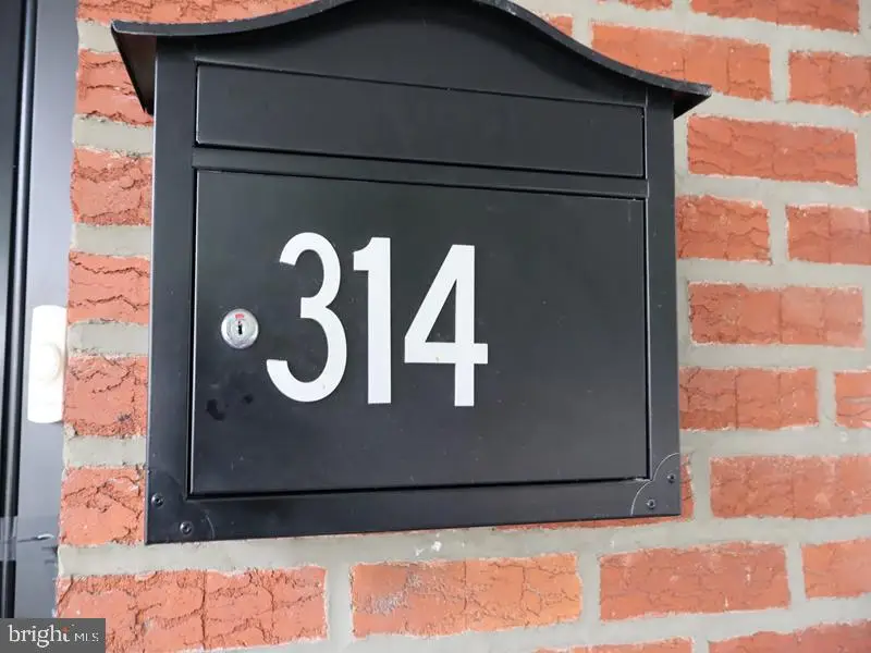 314 Felton Ave, Sharon Hill, PA 19079 - Image #2