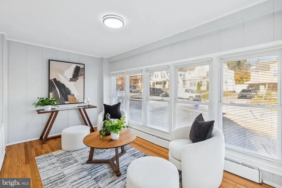 352 Lakeview Ave, Drexel Hill, PA 19026 - Image #2