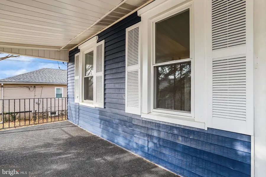 124 Washington Ave, Upper Chichester, PA 19014 - Image #3