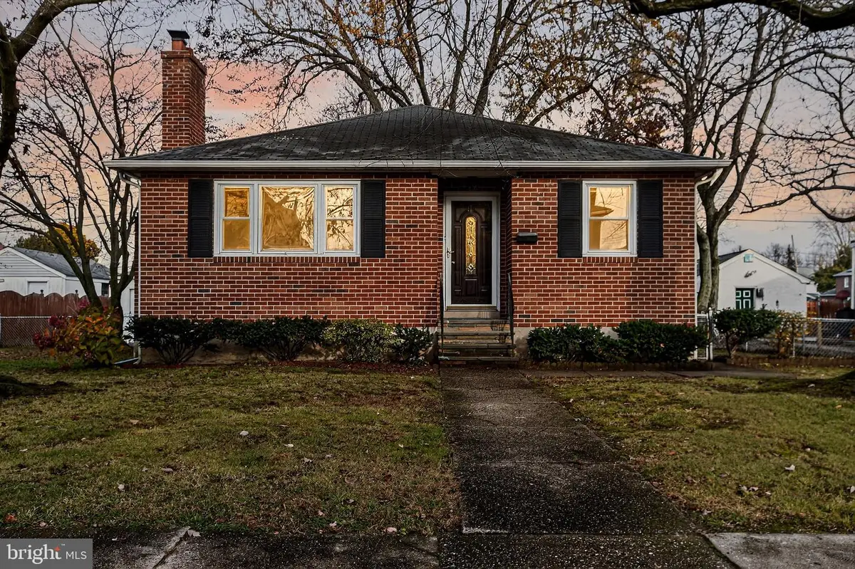 111 E Oak Ln, Glenolden, PA 19036 - Image #1