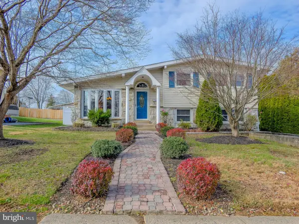 516 Portland Dr, BROOMALL, PA 19008