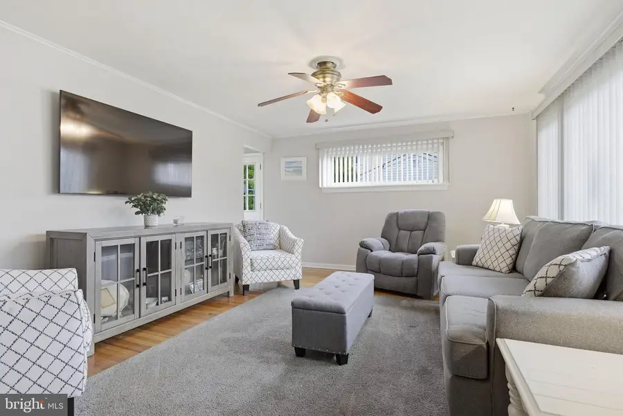 916 Brooke Ave, Morton, PA 19070 - Image #3