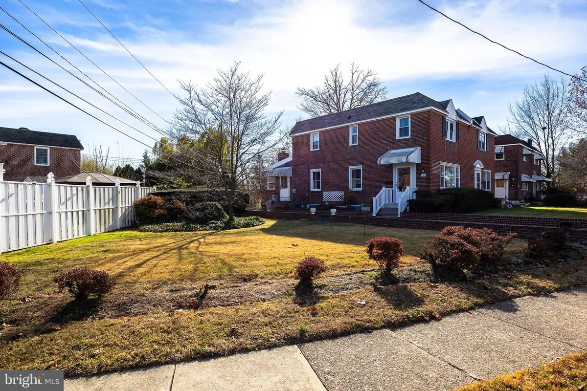 332 Holland St, Crum Lynne, PA 19022 - Image #1