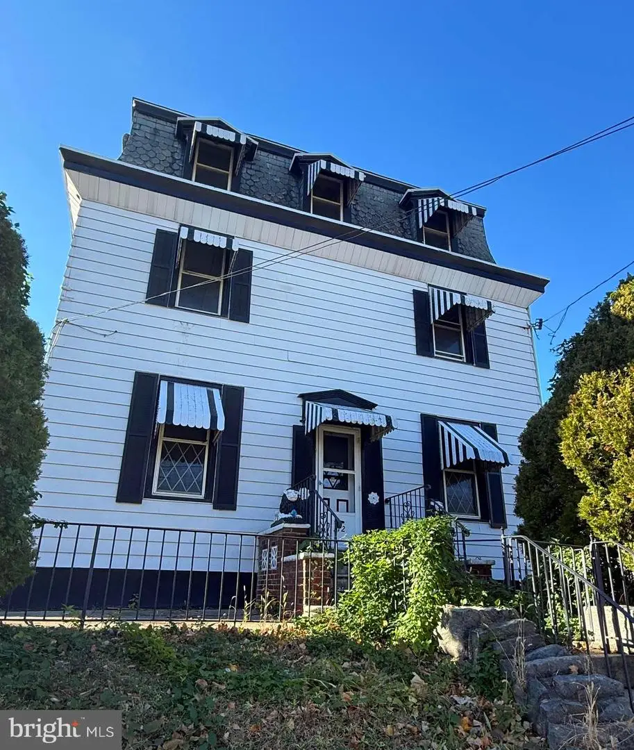 112 Ridge Ave, Darby, PA 19023 - Image #1