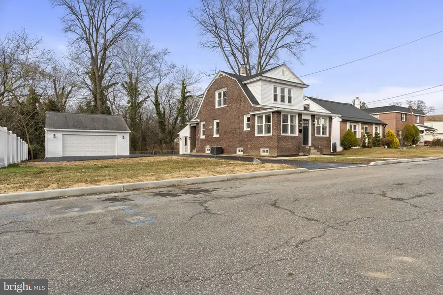 242 Willard Dr, Ridley Park, PA 19078 - Image #2