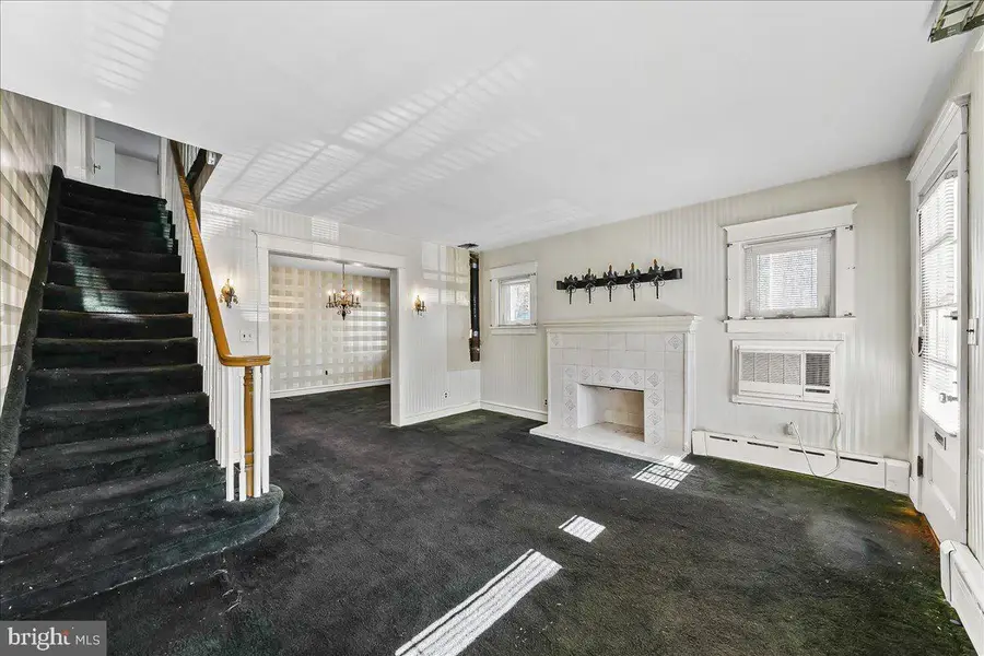 210 Sunnyside Ave, Chester, PA 19013 - Image #3