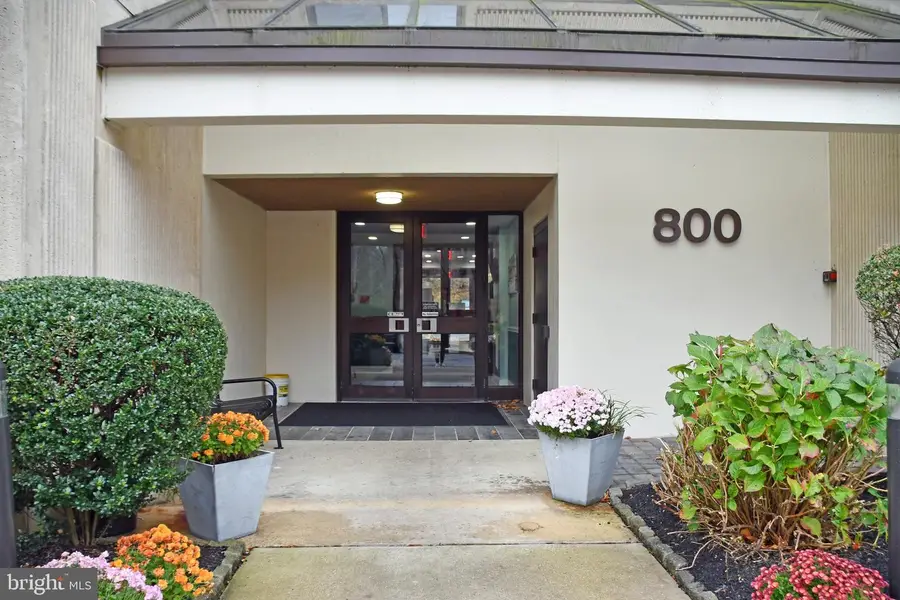 800 Avondale Rd #7n, Wallingford, PA 19086 - Image #2