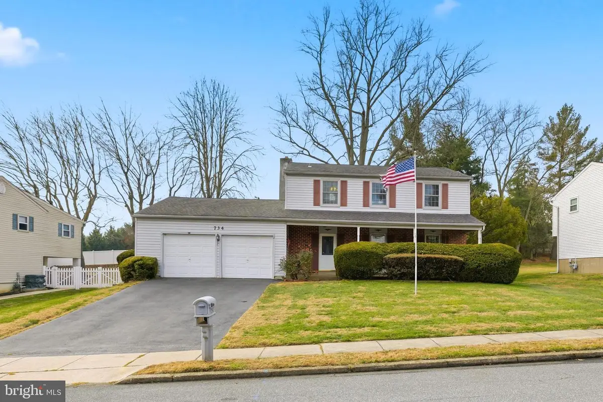 734 Burdett Dr, Upper Chichester, PA 19014 - Image #1