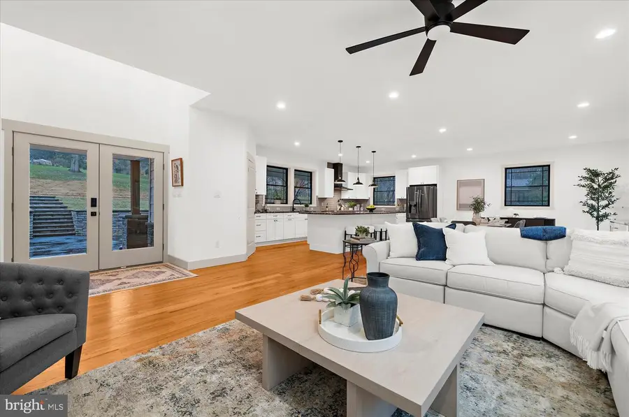 8 Chipmunk Ln, Media, PA 19063 - Image #3