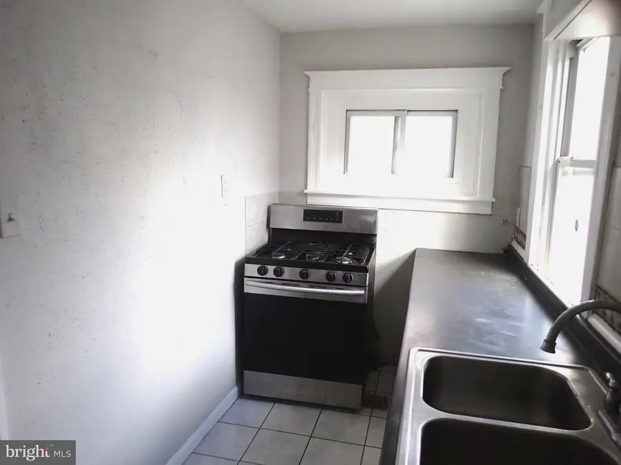 405 Hazel Ave, Lansdowne, PA 19050 - #3