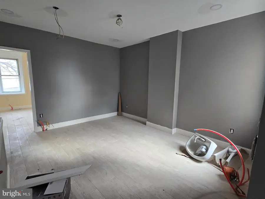 424 Highland Ave, Chester, PA 19013 - Image #3