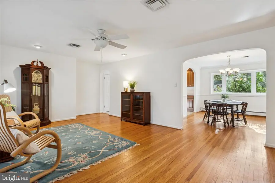 7 Dale Ln, Wallingford, PA 19086 - Image #3