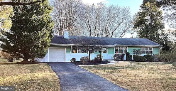 120 Hunt Club Ln, NEWTOWN SQUARE, PA 19073