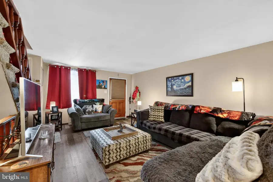 704 Crescent Dr, Glenolden, PA 19036 - Image #2