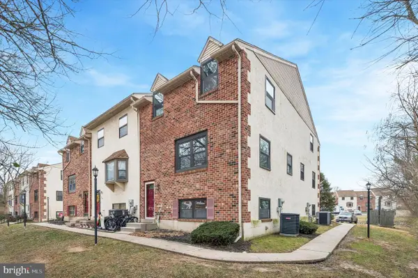 50 Silver Lake Te #50, MORTON, PA 19070