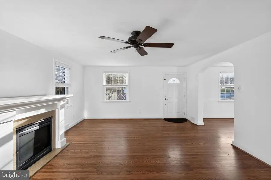 349 Kirks Ln, Drexel Hill, PA 19026 - Image #3