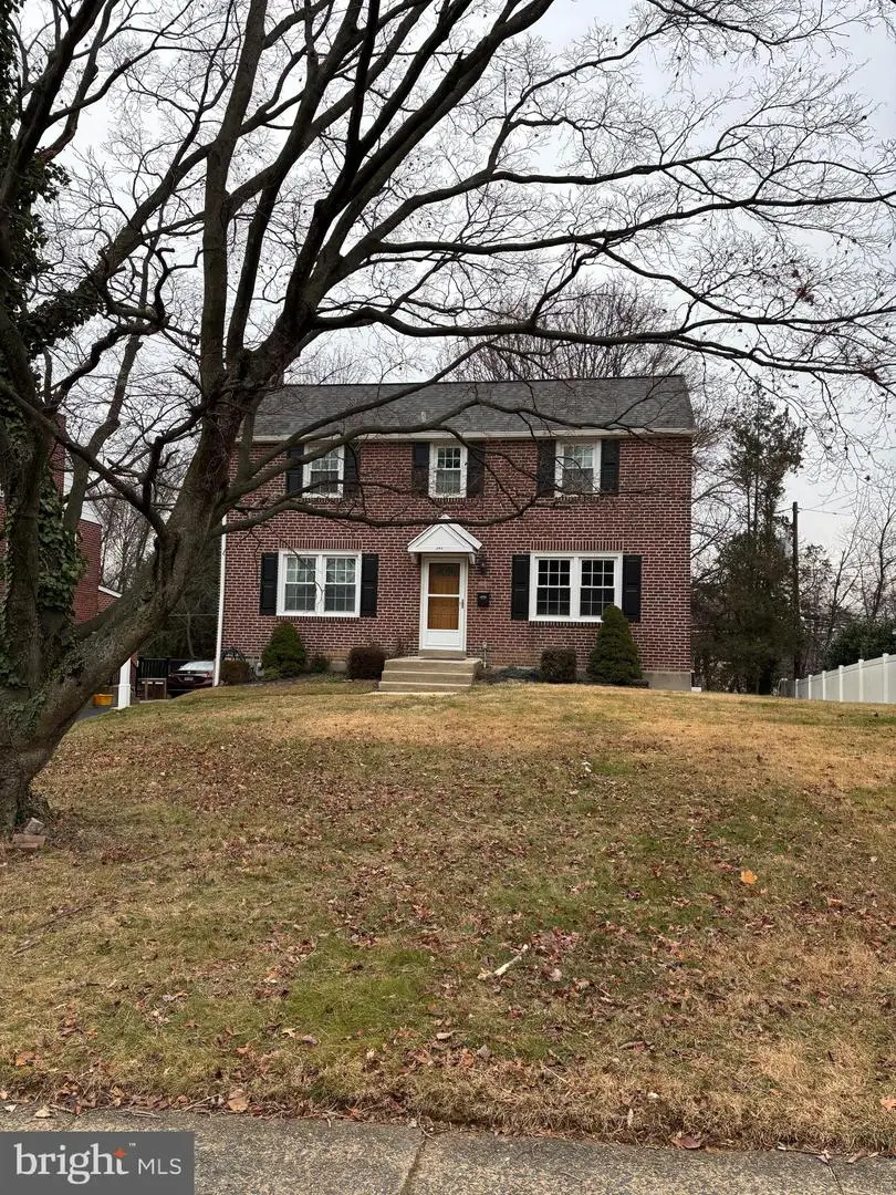 243 Colonial Park Dr, Springfield, PA 19064 - Image #1