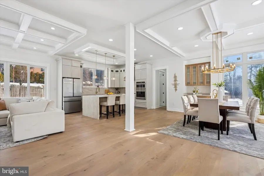 739 S Roberts Rd, Bryn Mawr, PA 19010 - Image #2