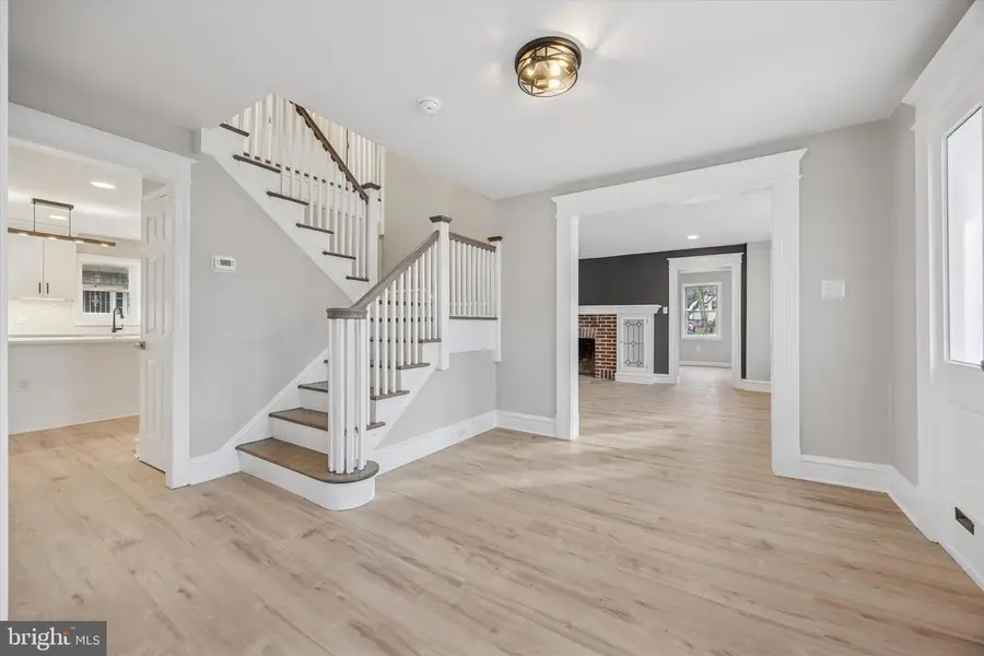 703 Lindale Ave, Drexel Hill, PA 19026 - Image #2