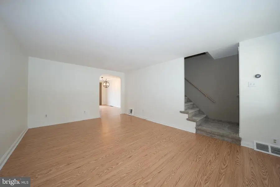 5134 Gramercy Dr, Clifton Heights, PA 19018 - #3