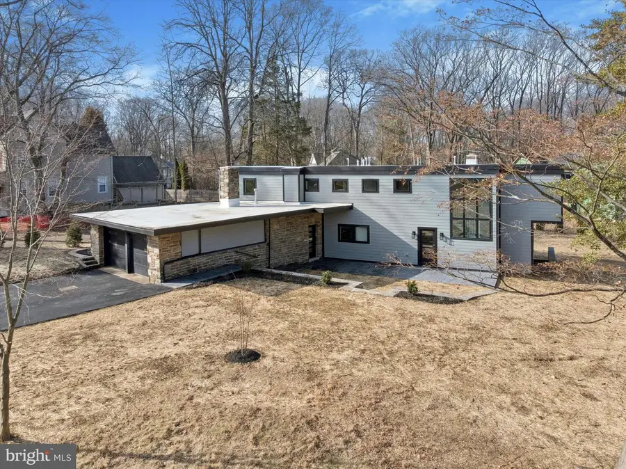 410 Sandy Bank Rd, Media, PA 19063 - Image #2