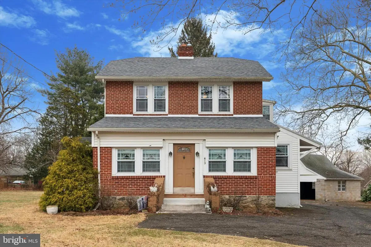 613 Convent Rd, Aston, PA 19014 - Image #1