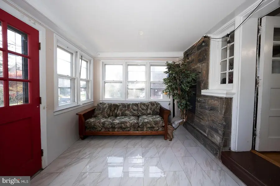 122 Crestview Rd, Upper Darby, PA 19082 - Image #3