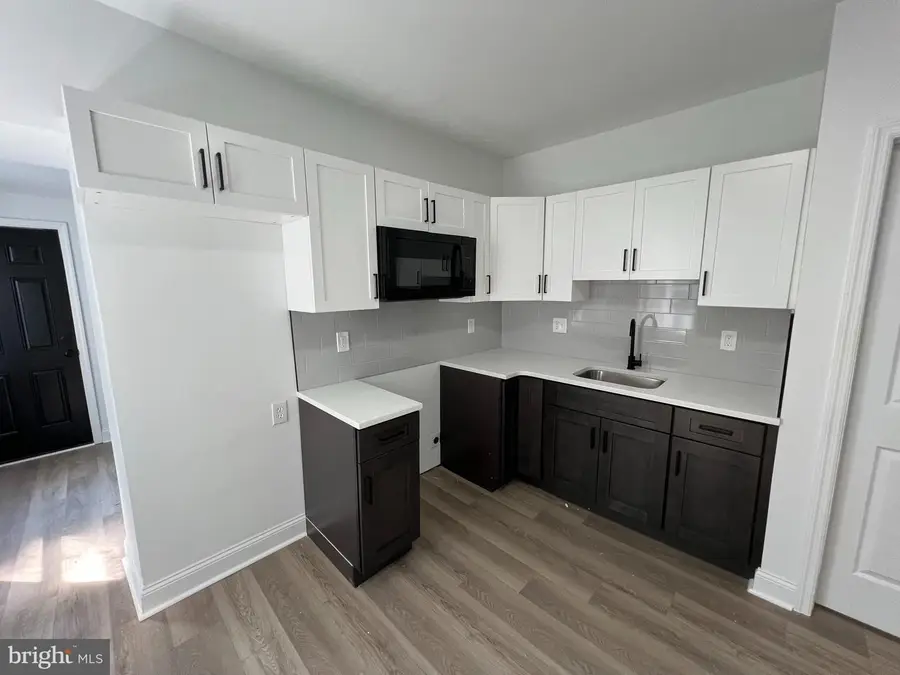 921-929 W 3rd St, Chester, PA 19013 - Image #2