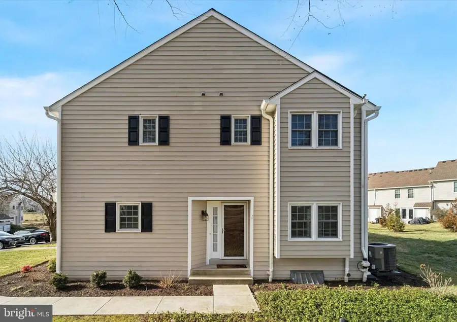 3405 Bridlewood Dr, Glen Mills, PA 19342 - Image #2