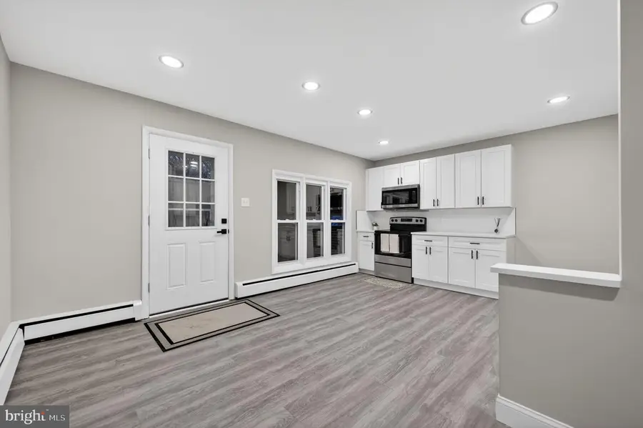 230 Houston St, Chester, PA 19013 - Image #3