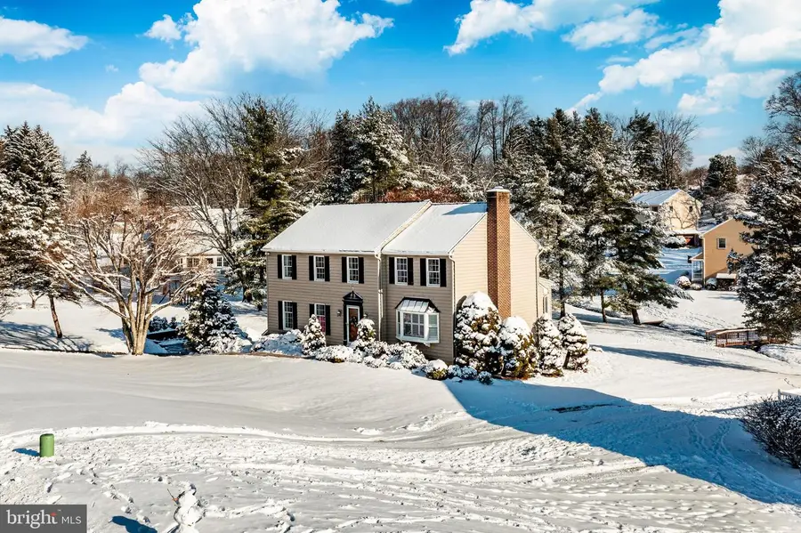 23 Newtown Woods Rd, Newtown Square, PA 19073 - Image #2