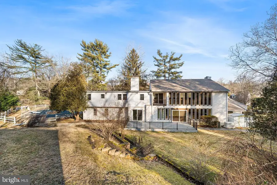 906 Hunt Rd, Newtown Square, PA 19073 - Image #2