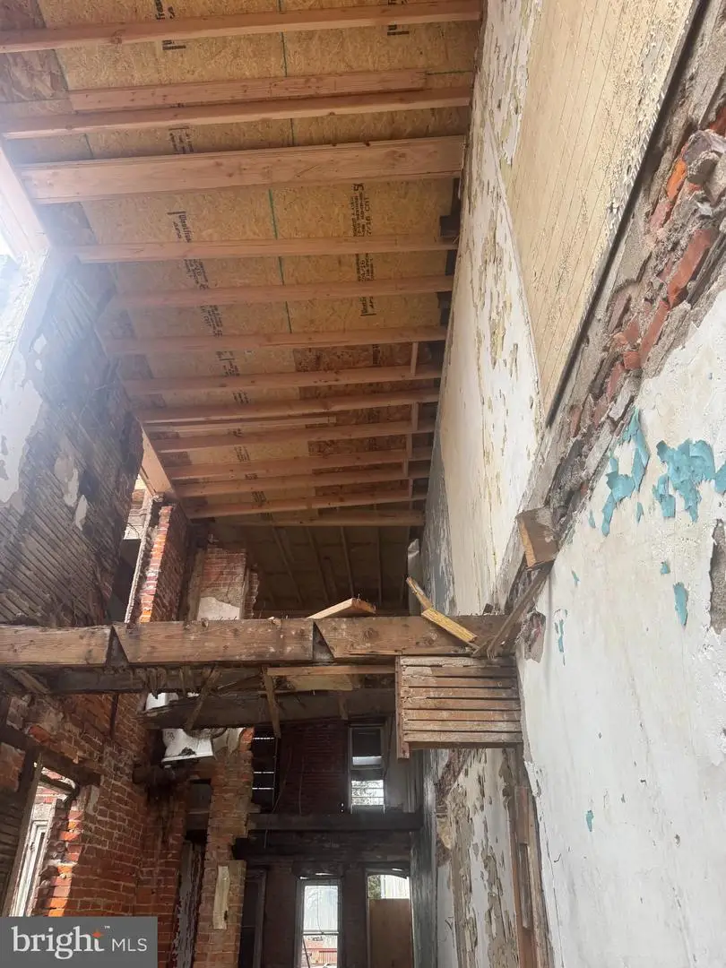 1122 Upland St, Chester, PA 19013 - Image #2