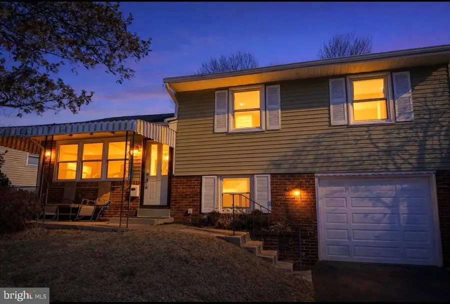 1110 Wynnbrook Rd, Secane, PA 19018 - Image #2