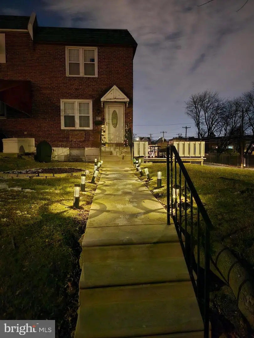 601 Crescent Dr, Glenolden, PA 19036 - Image #1