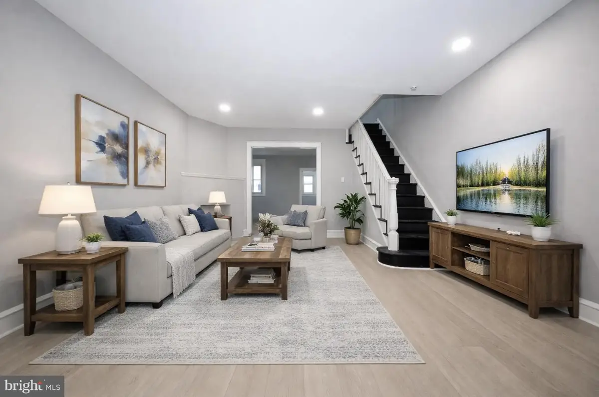 91 Lamport Rd, Upper Darby, PA 19082 - Image #1