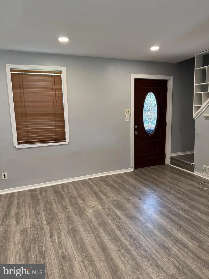 112 Burton Ln E, Sharon Hill, PA 19079 - Image #3