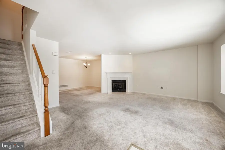 222 Spring Valley Way, Aston, PA 19014 - Image #3