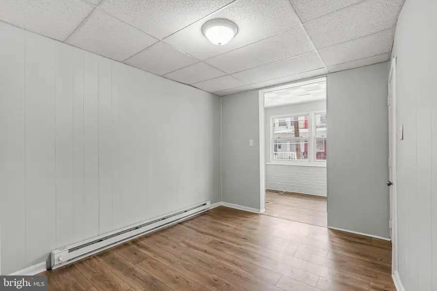 41 N Keystone Ave, Upper Darby, PA 19082 - Image #3