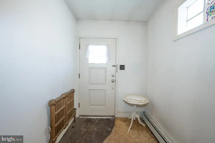 206 E Hinckley Ave, Ridley Park, PA 19078 - Image #3