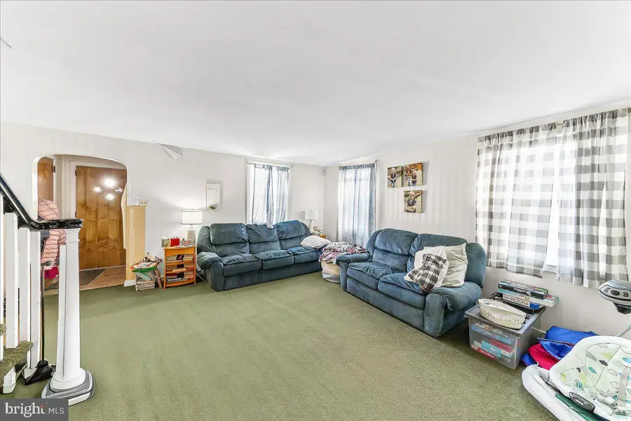 472 Larchwood Rd, Springfield, PA 19064 - Image #3