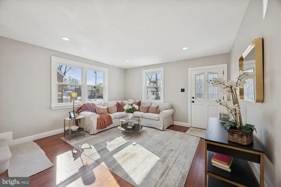 346 Brighton Ter, Holmes, PA 19043 - #2