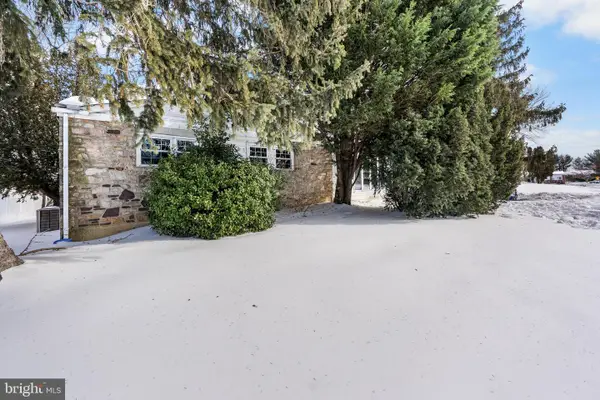 112 Butt Ln, ASTON, PA 19014