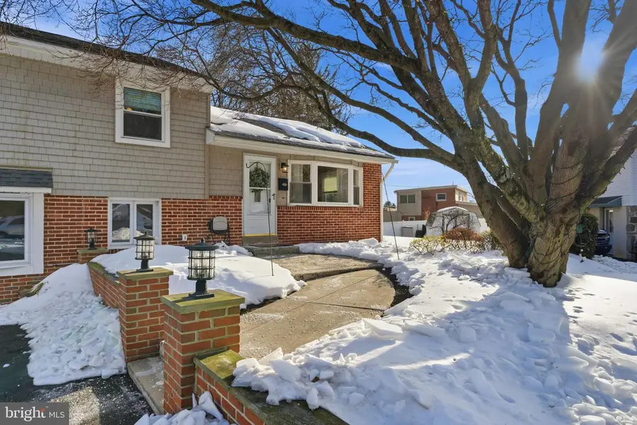 415 Westfield Dr, Broomall, PA 19008 - #3