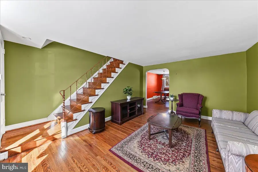 343 Westpark Ln, Clifton Heights, PA 19018 - #2