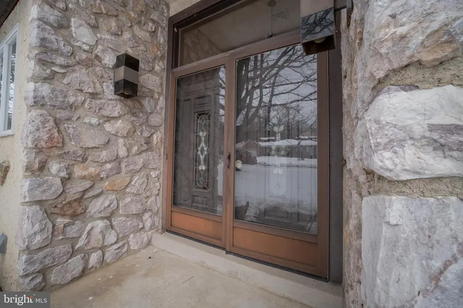 501 Flora Cir, Springfield, PA 19064 - #3