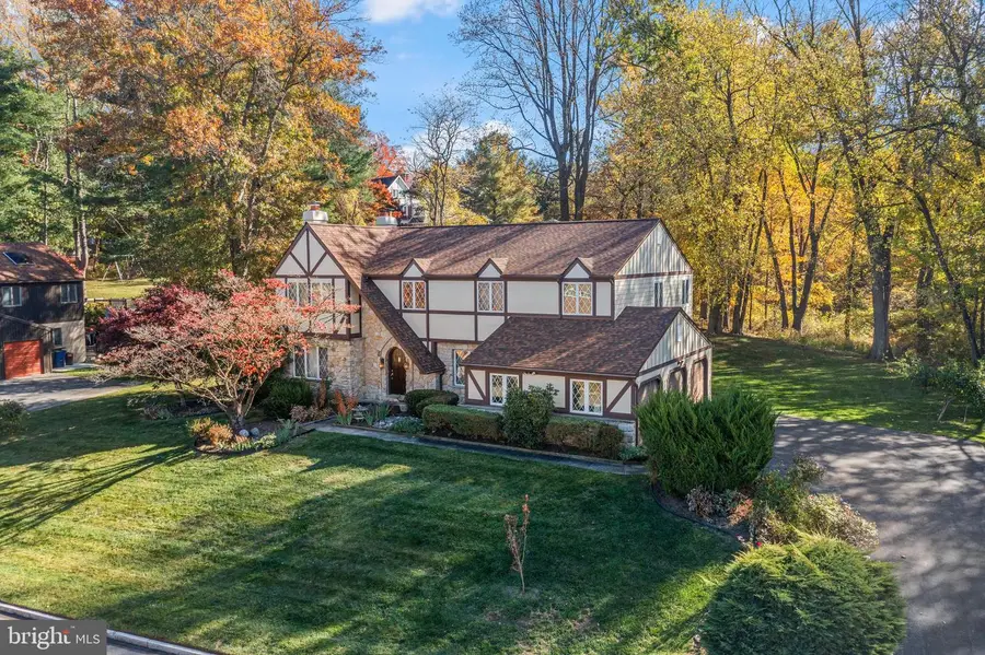 806 Northwinds Dr, Bryn Mawr, PA 19010 - #2