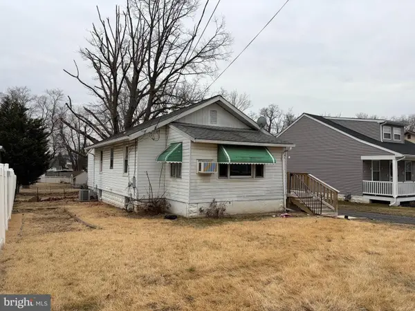 1015 Galbraith Ave, UPPER CHICHESTER, PA 19061