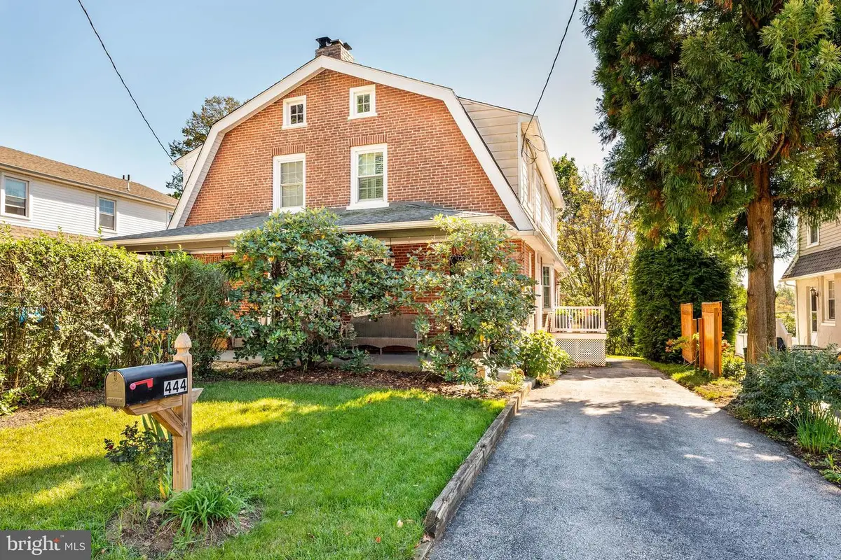 444 Saint Davids Ave, Wayne, PA 19087 - #1
