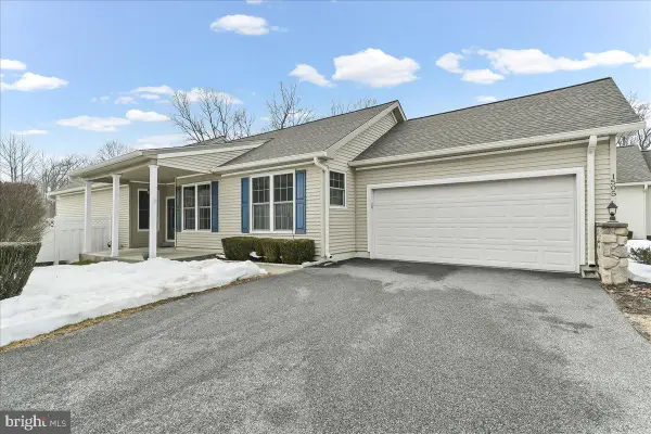 1505 N Hunting Horn Turn, GLEN MILLS, PA 19342